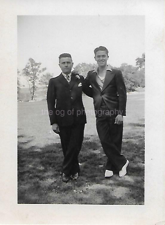 Vintage FOUND Photo Poster painting Black And WhiteOriginal MEN Snapshot 010 2 T