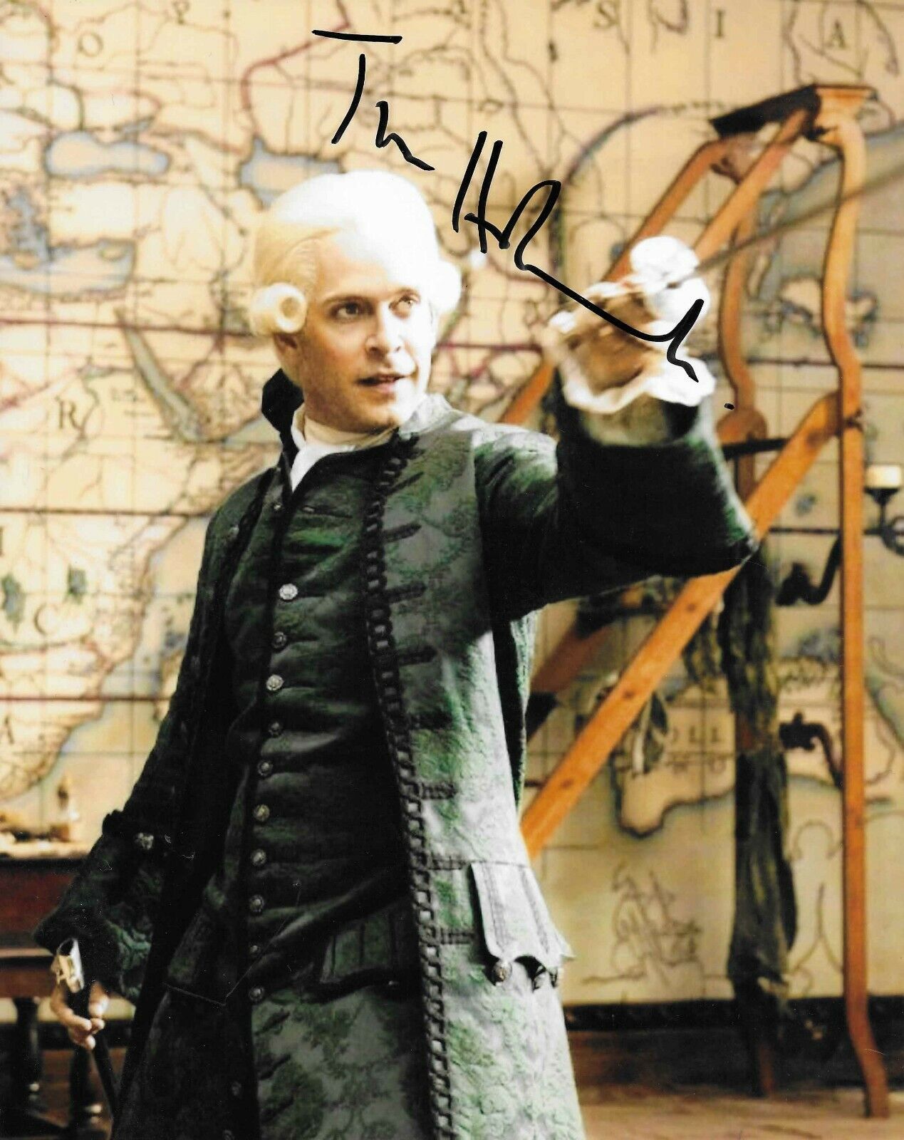 Tom Hollander autograph - signed Pirates of the Caribbean Photo Poster painting