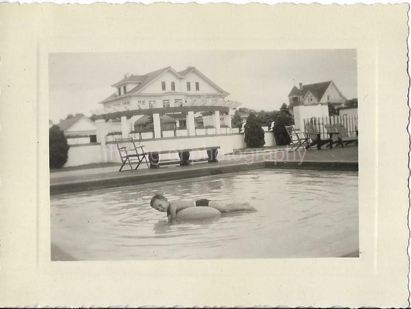 POOL BOY Vintage FOUND Photo Poster paintingGRAPH bw 1940'S Original Snapshot 19 12 A