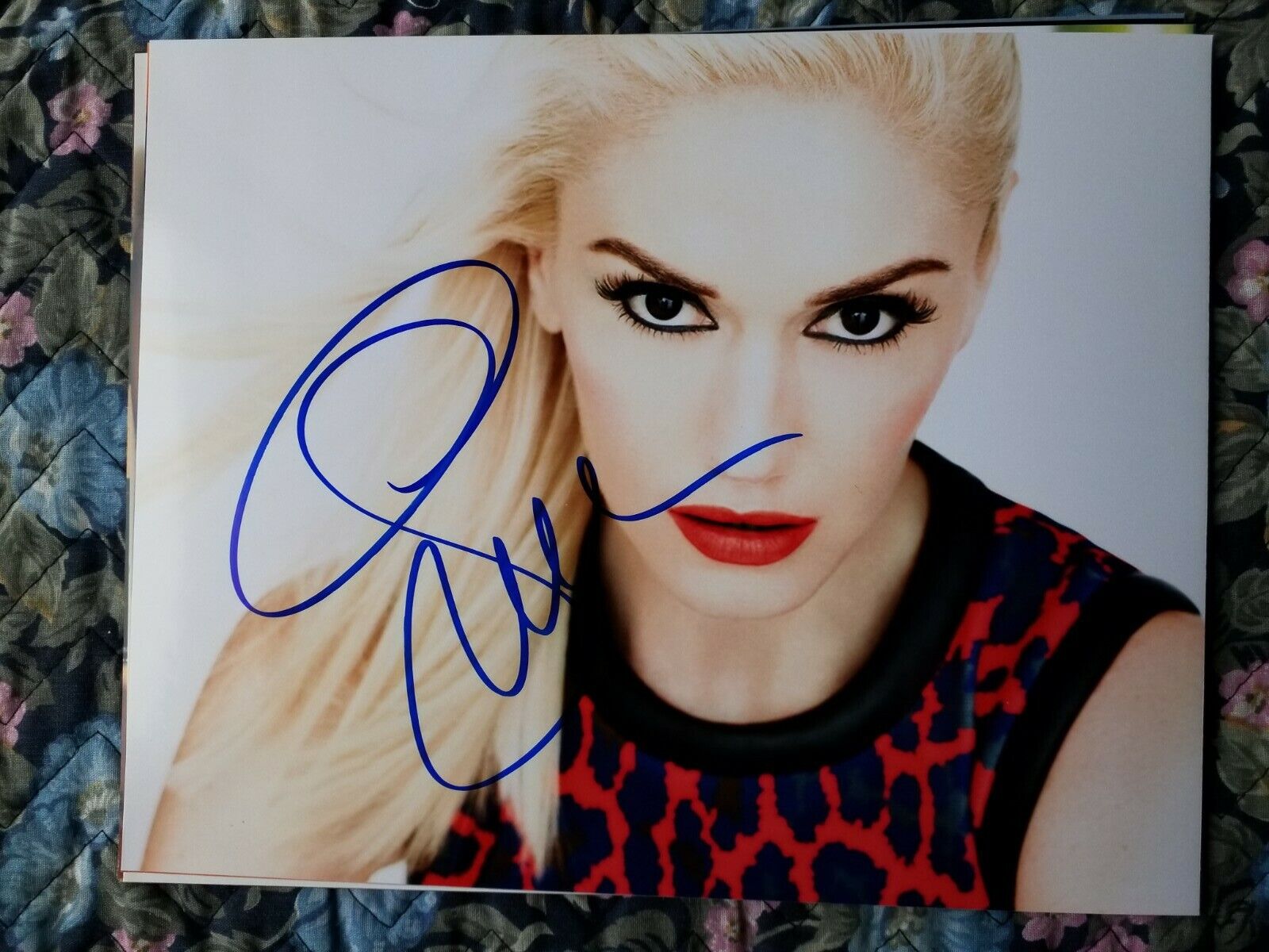 Autographed Gwen Stefani Authentic Signed 8 x 10 Photo Poster painting Nice