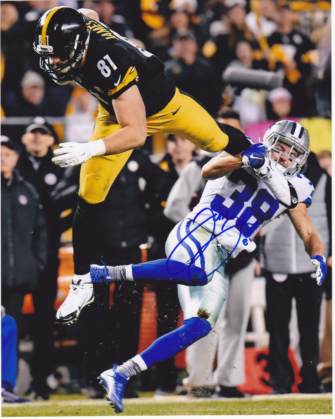 JESSE JAMES PITTSBURGH STEELERS ACTION SIGNED 8x10