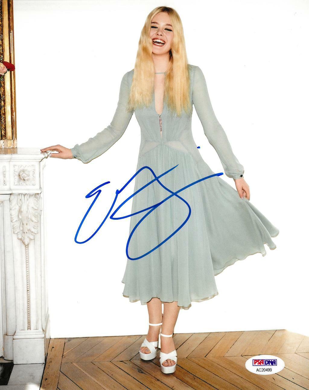 Elle Fanning Signed Authentic Autographed 8x10 Photo Poster painting PSA/DNA #AC20499