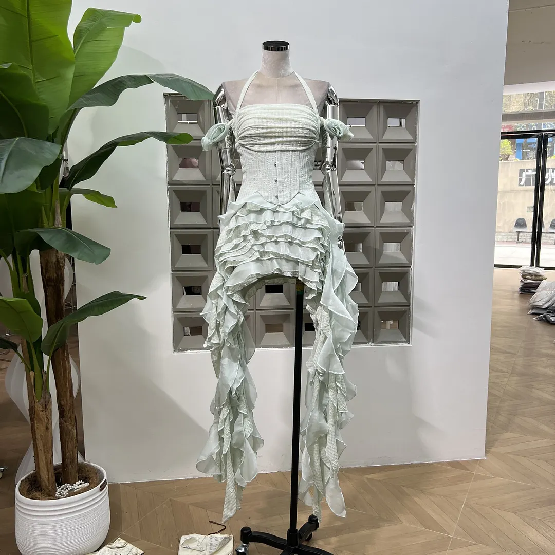Brownm Early Summer Niche Design Twive Twisted Irregular Dress With Bottom Shorts + 3 Sets Of Waist Seal