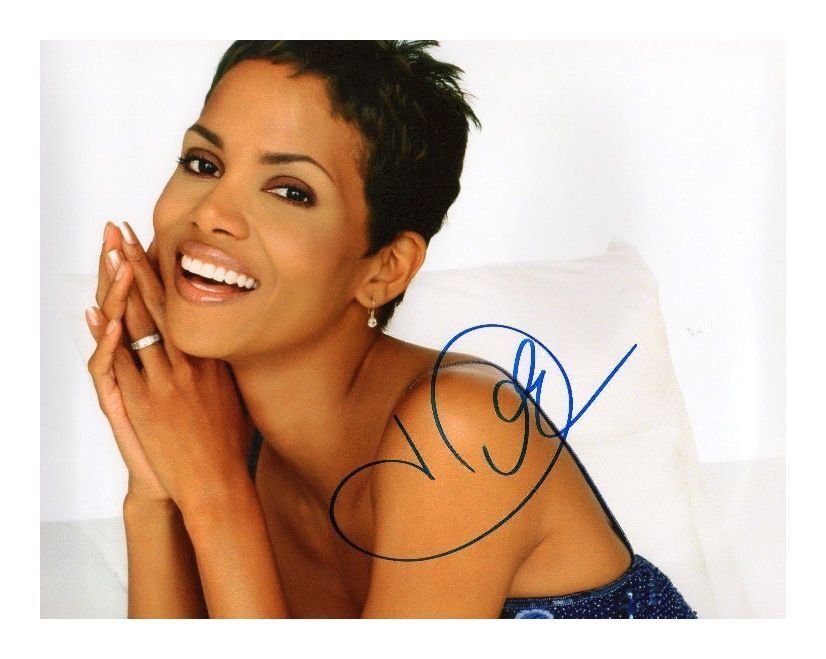 HALLE BERRY AUTOGRAPHED SIGNED A4 PP POSTER Photo Poster painting PRINT 13