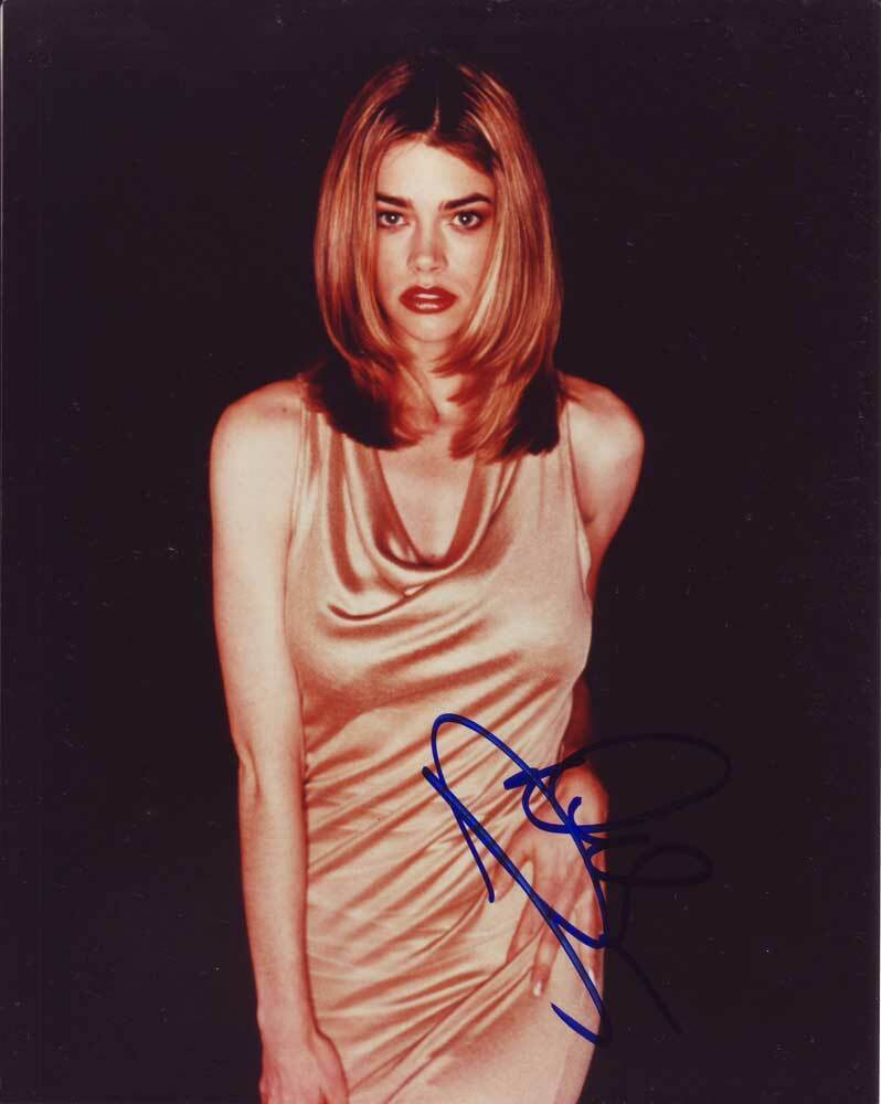 Denise Richards In-Person AUTHENTIC Autographed Photo Poster painting SHA #11543