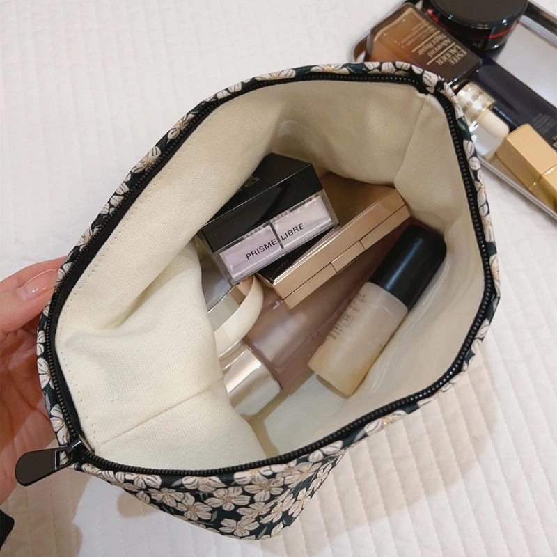 Classic Style Ditsy Floral Canvas Square Makeup Bags