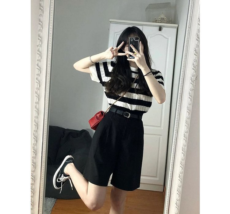Set: Short Sleeve Striped Top + High Waist Belted Shorts YP3723