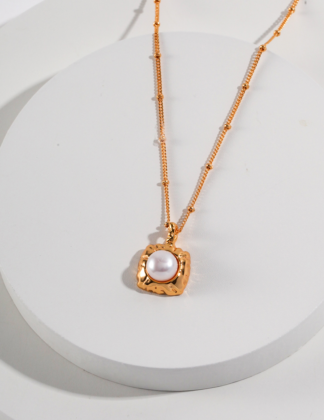  Hand-Carved Pearl Necklace 