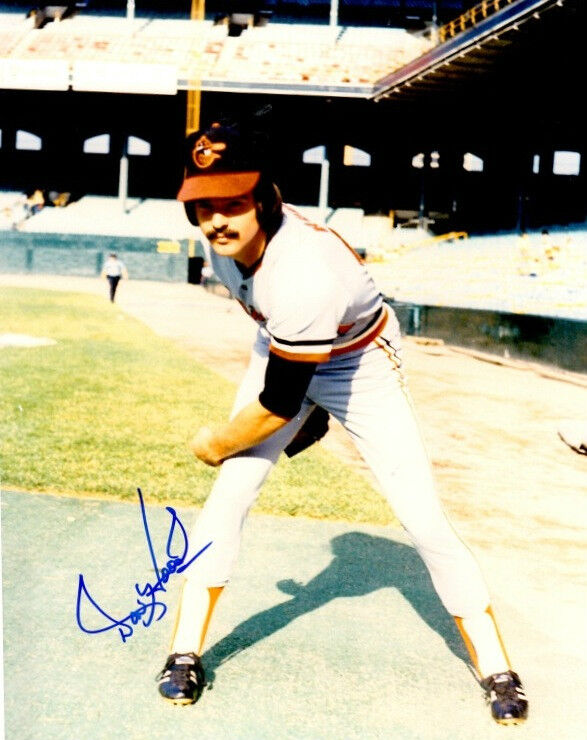 Signed 8x10 DON HOOD Baltimore Orioles Photo Poster painting- COA