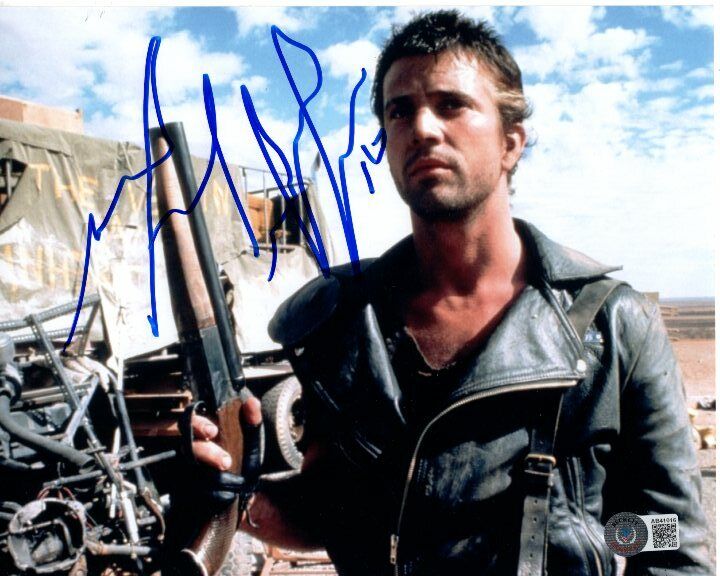 MEL GIBSON signed 8x10 MAD MAX Photo Poster painting Beckett BAS