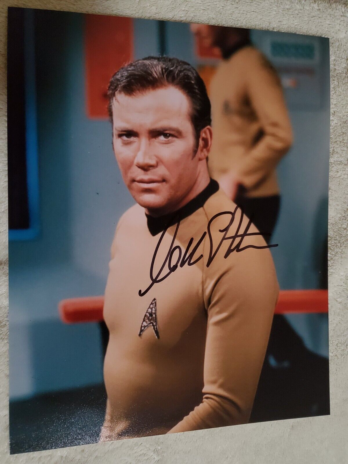 WILLIAM SHATNER STAR TREK SIGNED AUTOGRAPHED COLOR 8X10 Photo Poster painting CAPTAIN KIRK