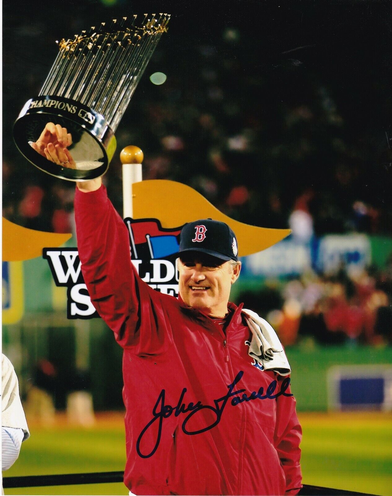 JOHN FARRELL BOSTON RED SOX ACTION SIGNED 8x10