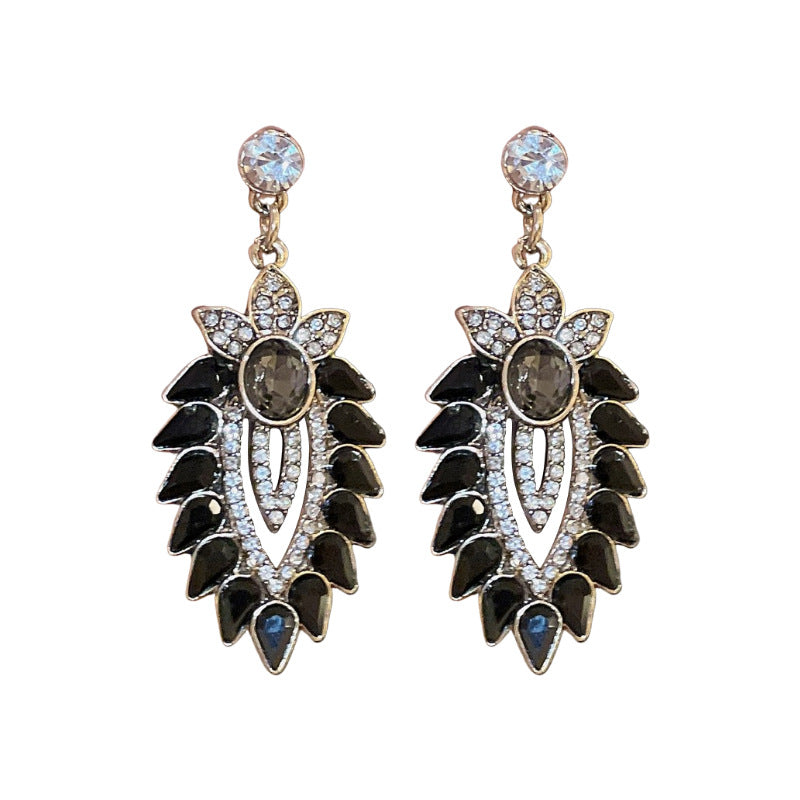 Medieval Leaf Geometric Leaf Alloy Oil Dripping Earrings