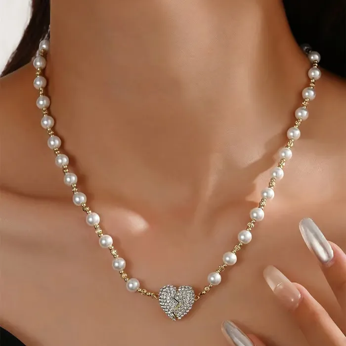 💖 The Perfect Gift of Love & Elegance &ndash; Magnetic Heart Pearl Necklace 💖