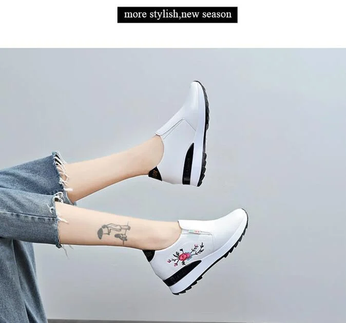 NEW Brand Women Casual Shoes Woman Sneakers Fashion Breathable PU Leather Platform White Women Shoes Soft Footwears Embroidered