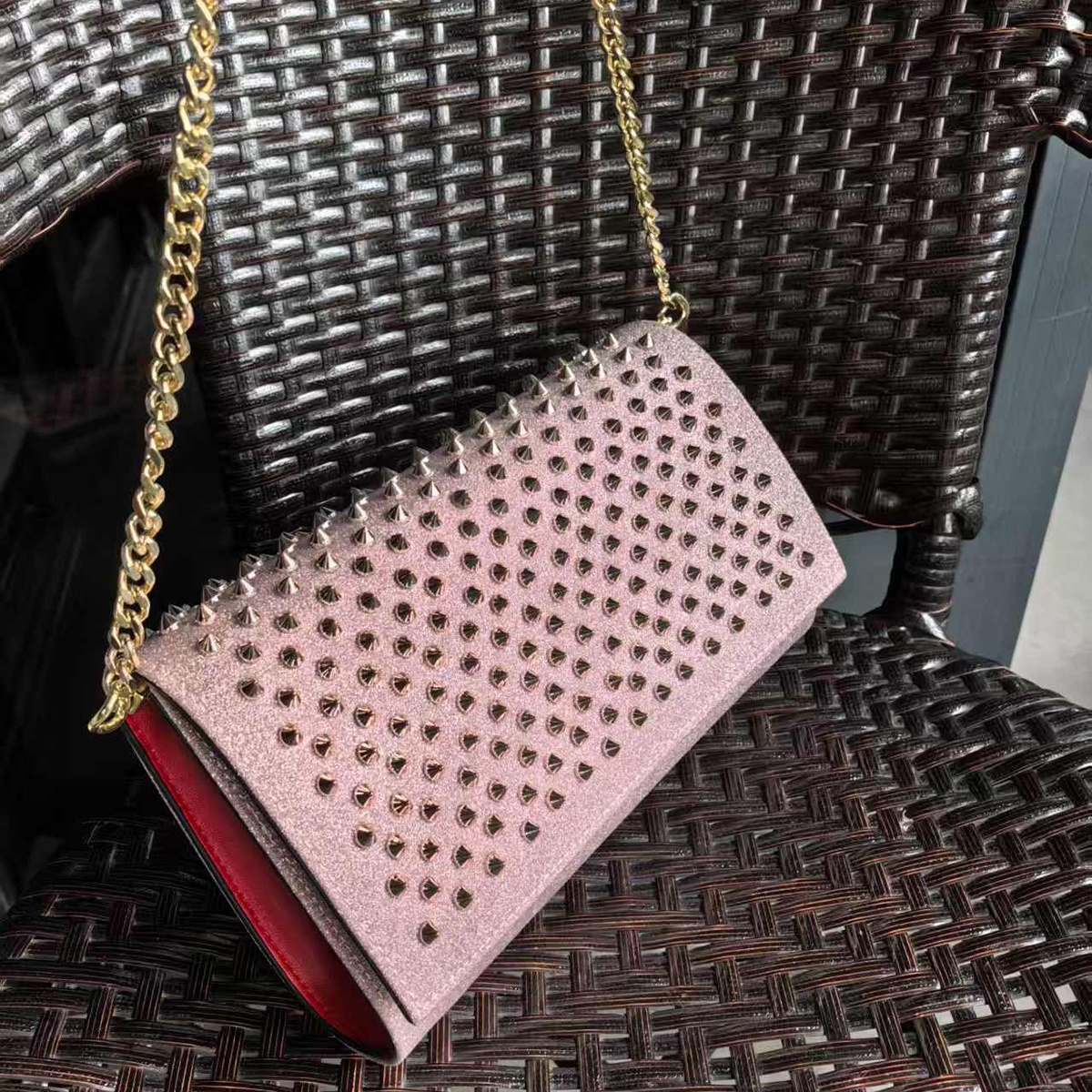 Red bottom lining square rivet wallet pink handbag-MERUMOTE