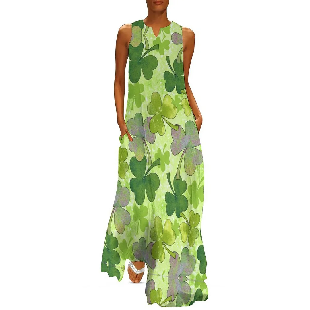 Style & Comfort for Mature Women Plus Size Printed Sleeveless Casual Women Maxi Dress with Pockets in Pattern St. Patrick's Day, Green, Clover, Lucky