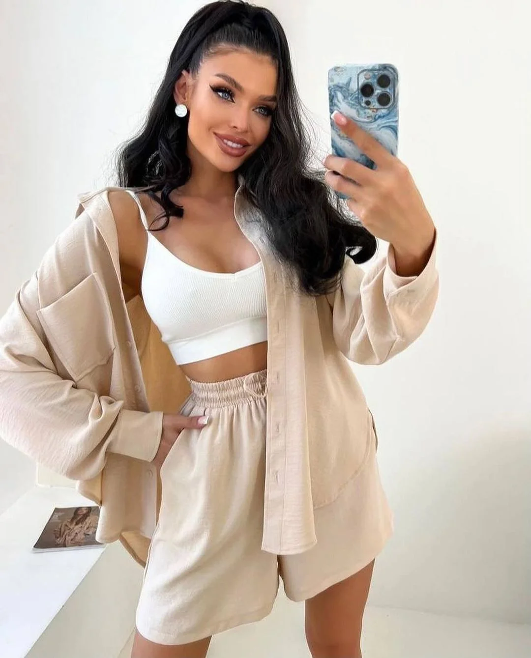 Nigikala Nigikala Women's Solid Color Single Row Buckle Long-Sleeved Shirt Loose Fashion Casual Shorts Set