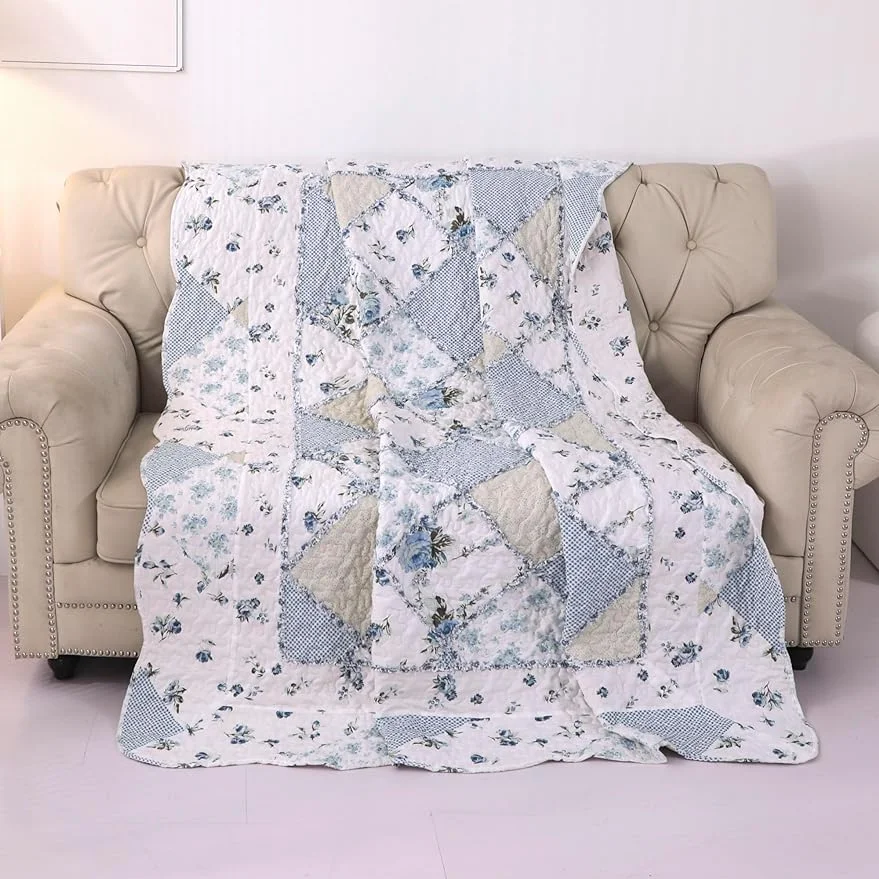 Twin Size Patchwork Quilt Throw Blanket for Couch Sofa Blue Vintage Floral Reversible Lightweight Quilted Bedspread Coverlets Flowers Quilt Soft Garden Comforter Bed Cover for Bed Home Decor
