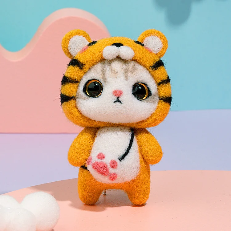 FeltingJoy - Cute Cat Needle Felting Kit - Tiger