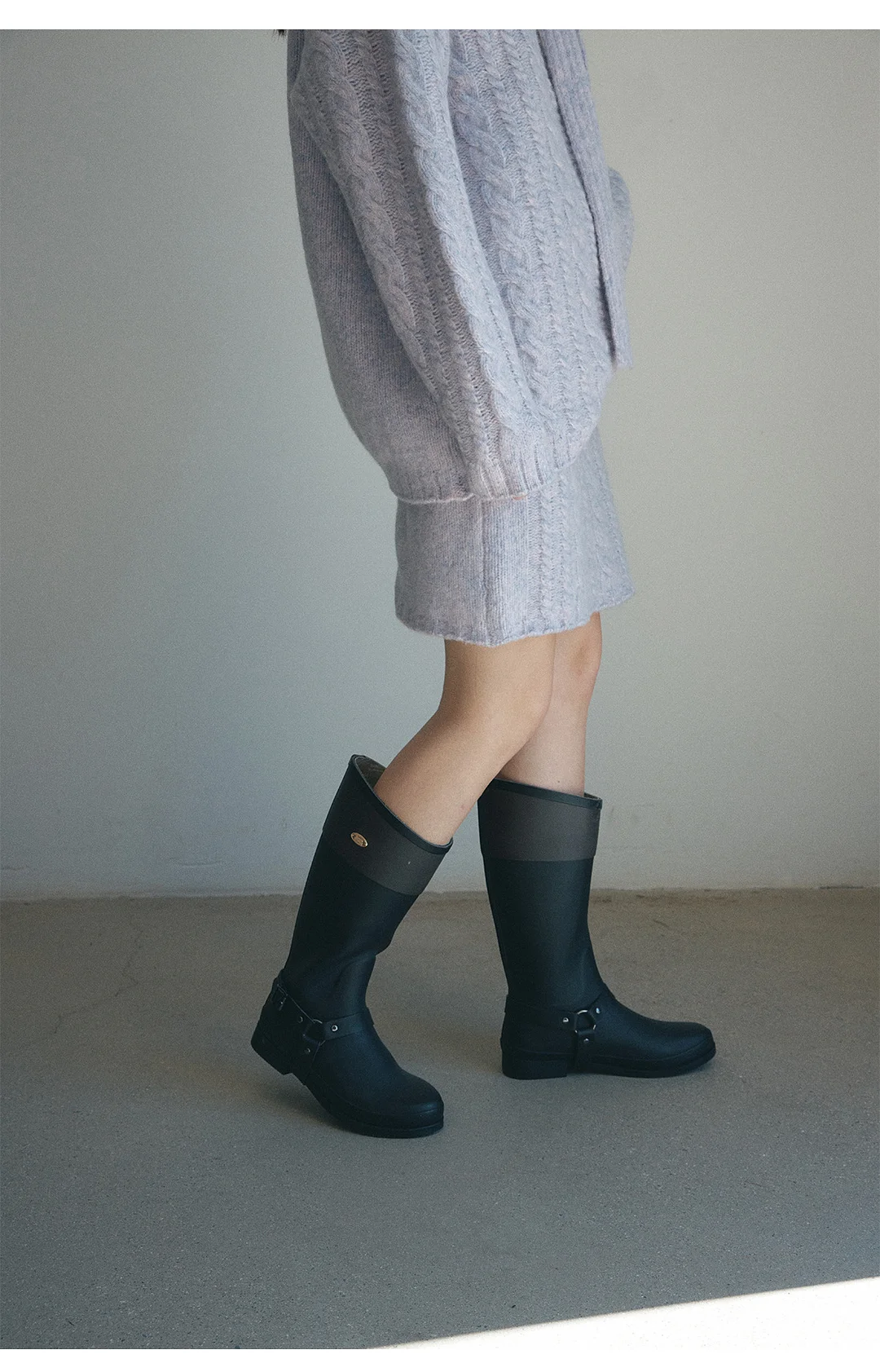 Woherb [Daihe] Winter New Leisure High Waist Wool Thick Needle Simple Joker Twisted Flower Five Half Skirt H7886-Outfit Ideas