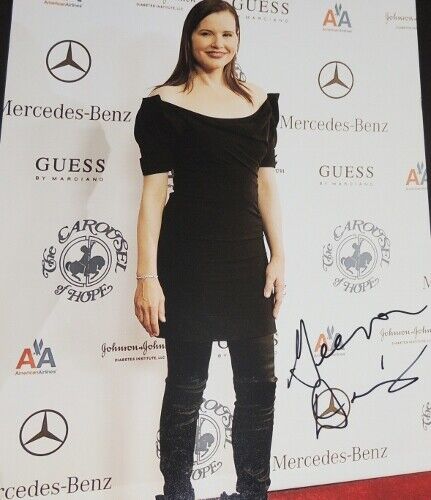 Geena Davis Signed - Autographed 11x14 inch Photo Poster painting with Certificate