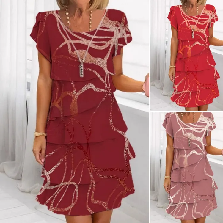 Abito elegante da donna con volant