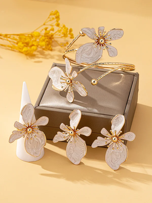 Flower Shape Bracelet + Earrings + Rings Accessories Three Pieces