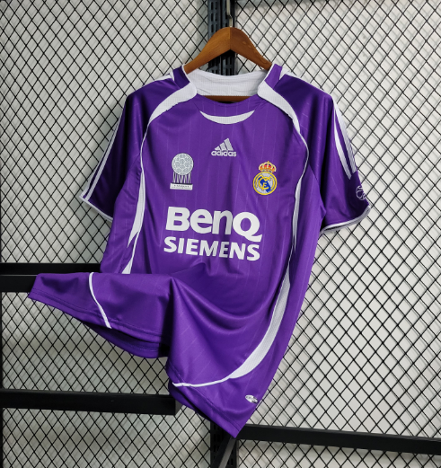 Retro 2006 Real Madrid Purple Football Shirt