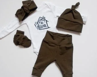 Pornhint Neutral Baby Clothes, Home Birth Outfit, Gender Neutral Newborn Outfit, Baby Shower Gift, Olive Green Leggings