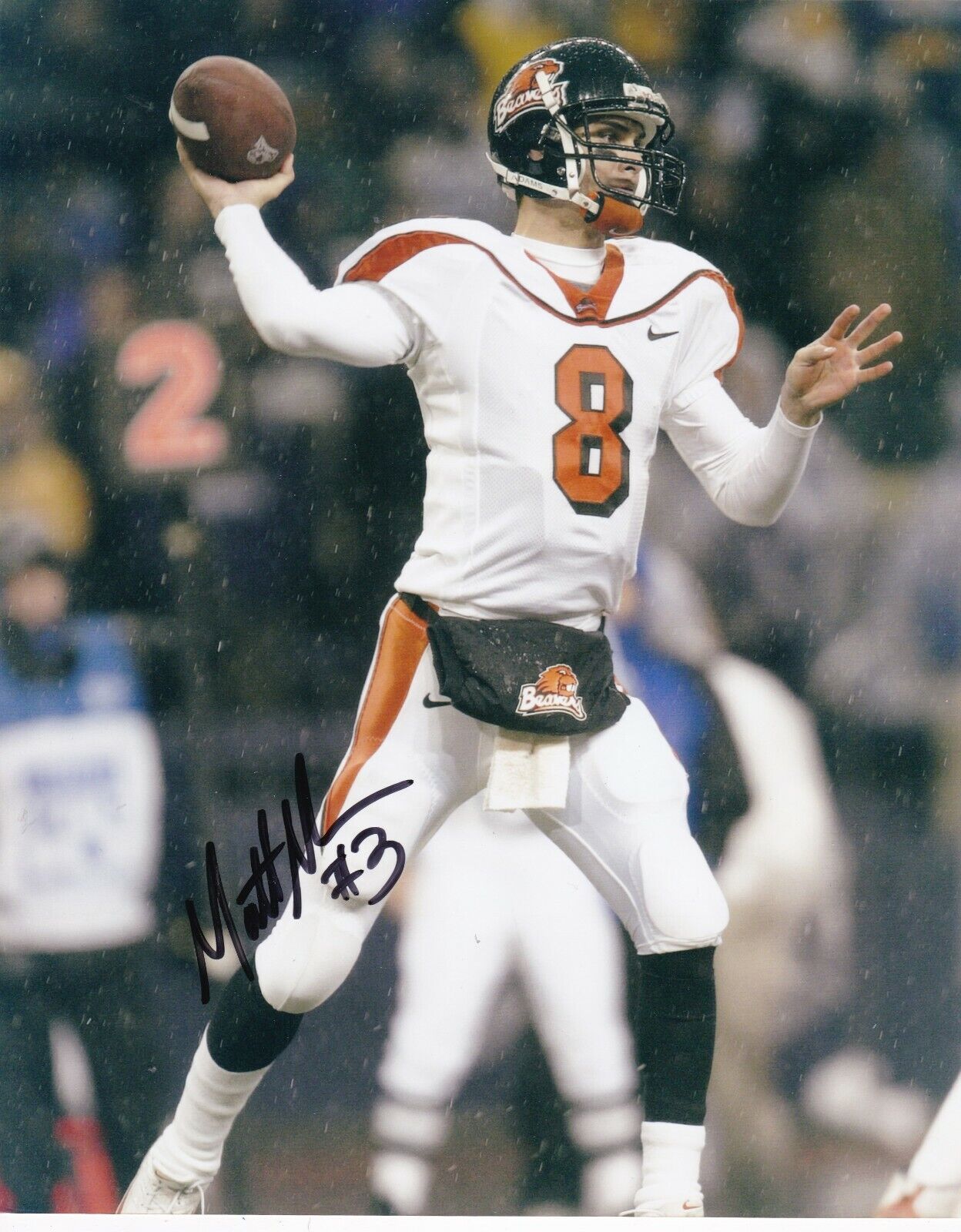 MATT MOORE OREGON STATE BEAVERS ACTION SIGNED 8X10