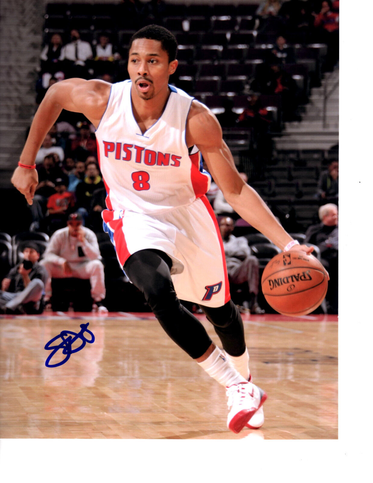 Spencer Dinwiddie hand signed autographed 8x10 Photo Poster painting with COA Detroit Pistons e