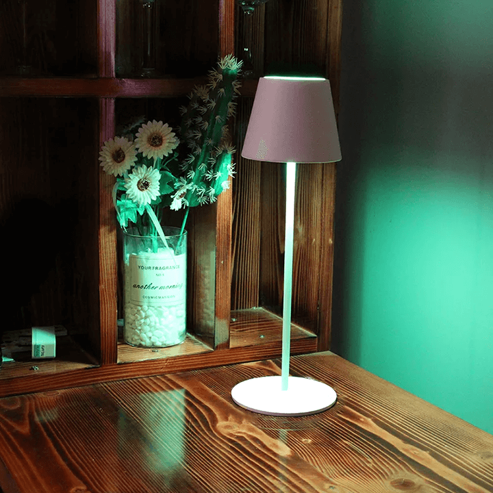 Modern Rechargeable RGB Cordless Table Lamp CSTWIRE
