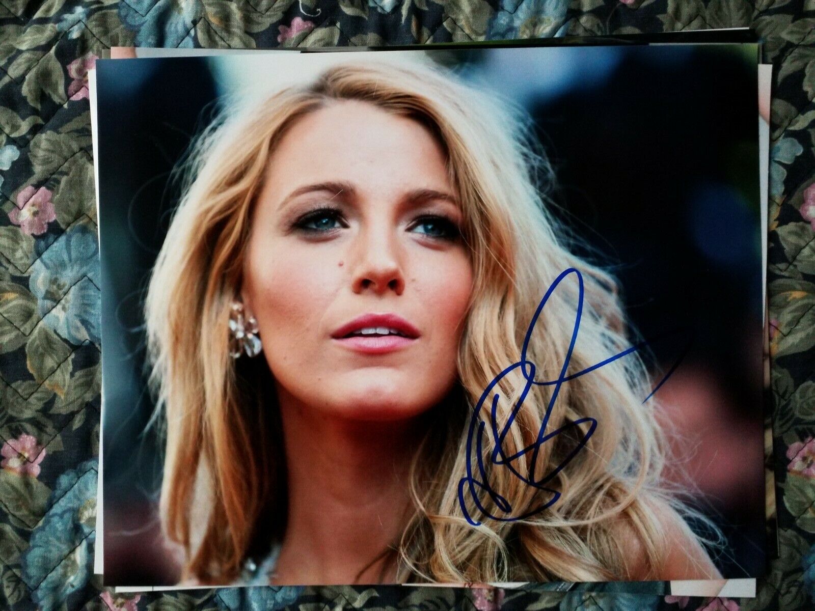 BLAKE LIVELY SAVAGES SIGNED 8 X 10 Photo Poster painting AUTHENTIC AUTOGRAPH