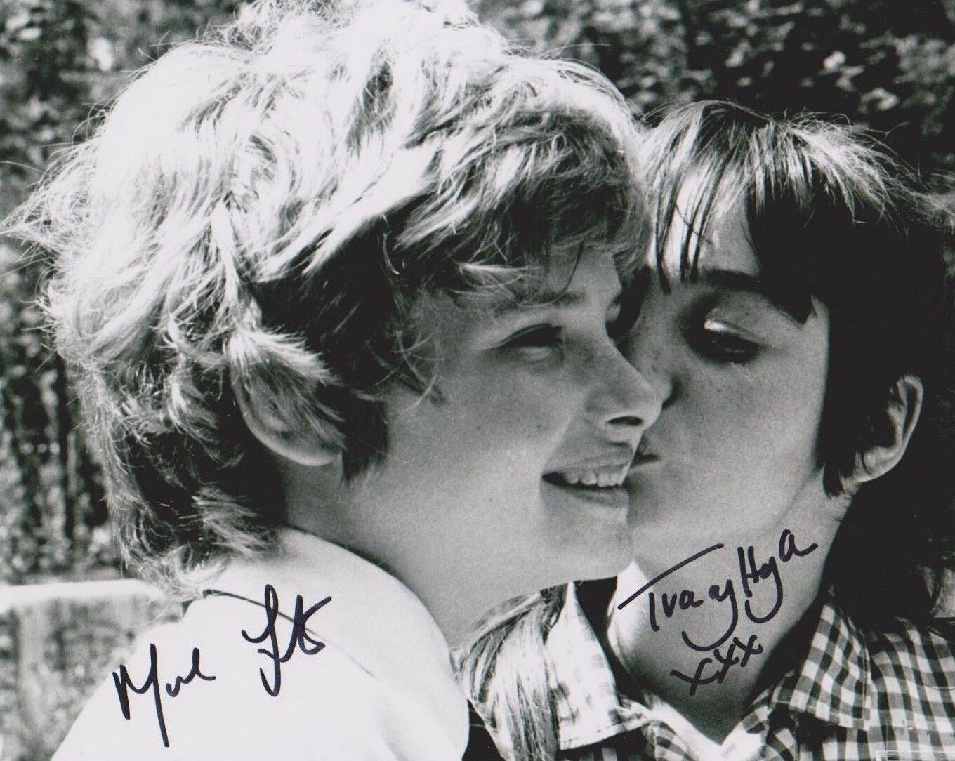 Mark Lester & Tracy Hyde Signed Photo Poster painting - MELODY - Starring Jack Wild - RARE G539