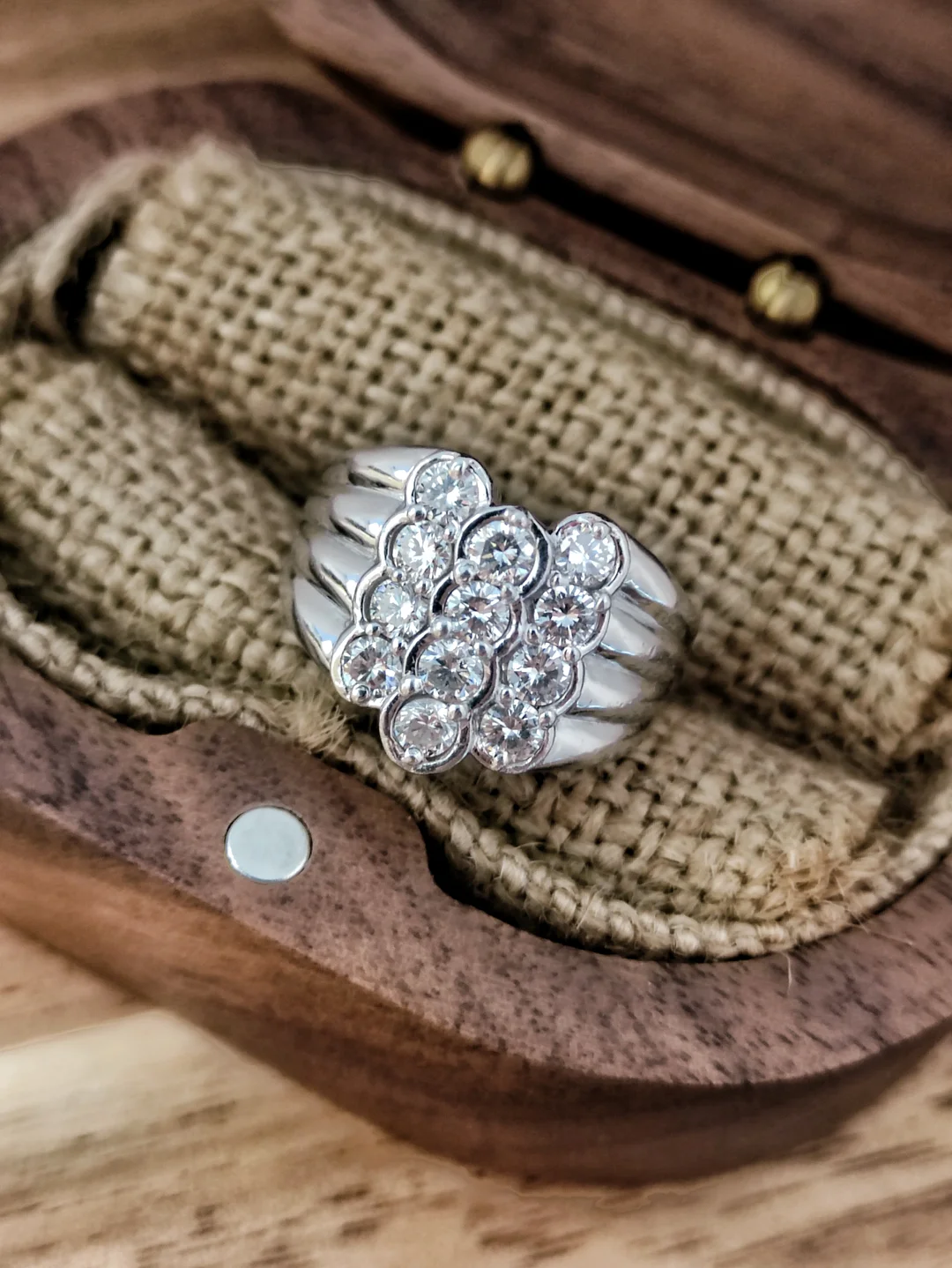 S375 大颗粒白钻石铂金戒指PT900，钻石1.04ct，9.8g，11.5/50.5码【大颗粒钻石，动态超美，肉眼可见噼里啪啦闪，有使用感，可选择翻新，金石成本价超级香】