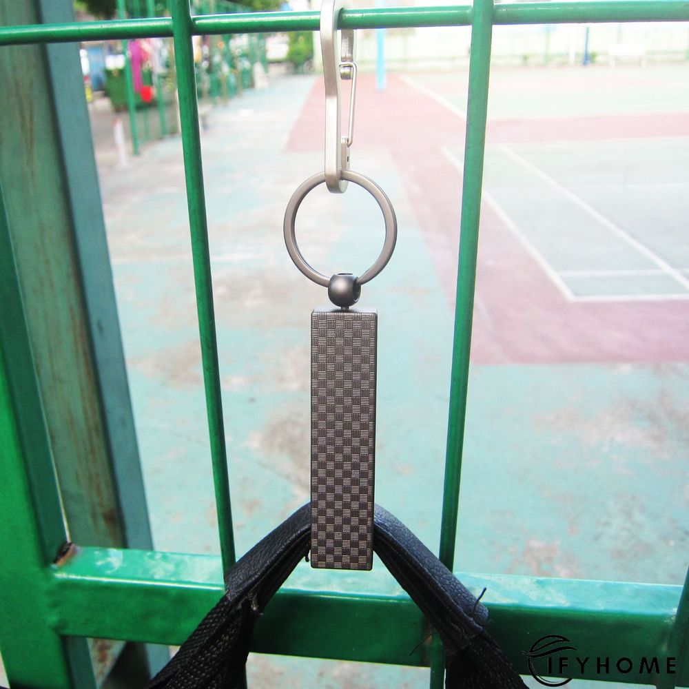 Multi-functional Chain Bag Buckle Mobile Phone Holder | IFYHOME