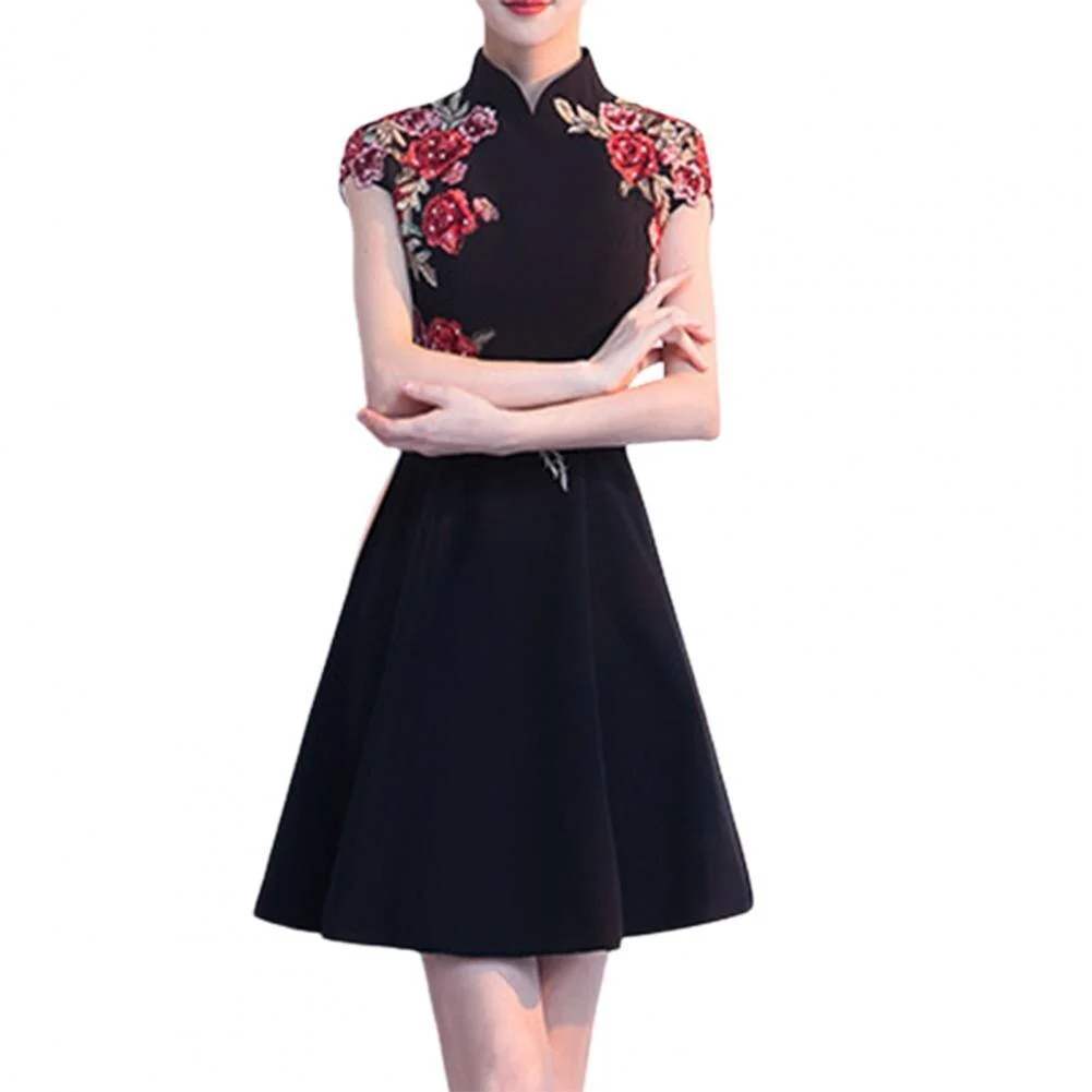Women Cheongsam Dress Half Turtleneck High Waist Above Knee Length Temperament Chinese Dress for Banquet