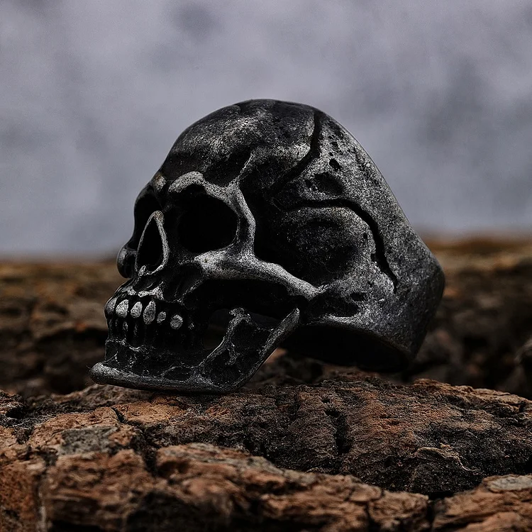Fashionable motorcycle style retro skull ring