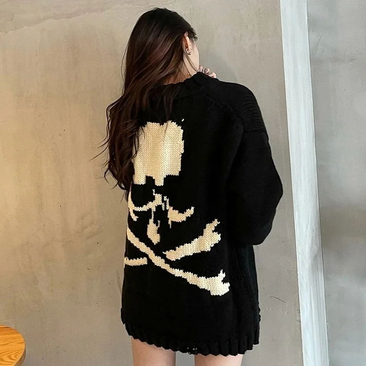 Punk Loose Black Round Neck Back Skull Jacquard Long Sleeve Knitted Sweater  