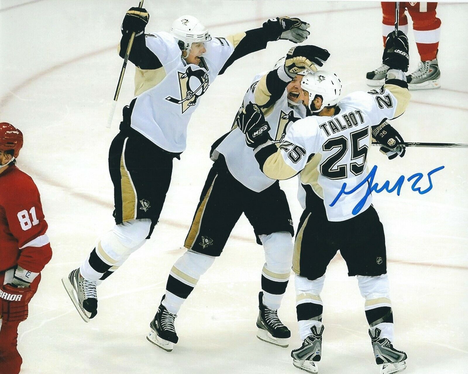 Autographed 8x10 MAX TALBOT Pittsburgh Penguins Photo Poster painting w/Show Ticket