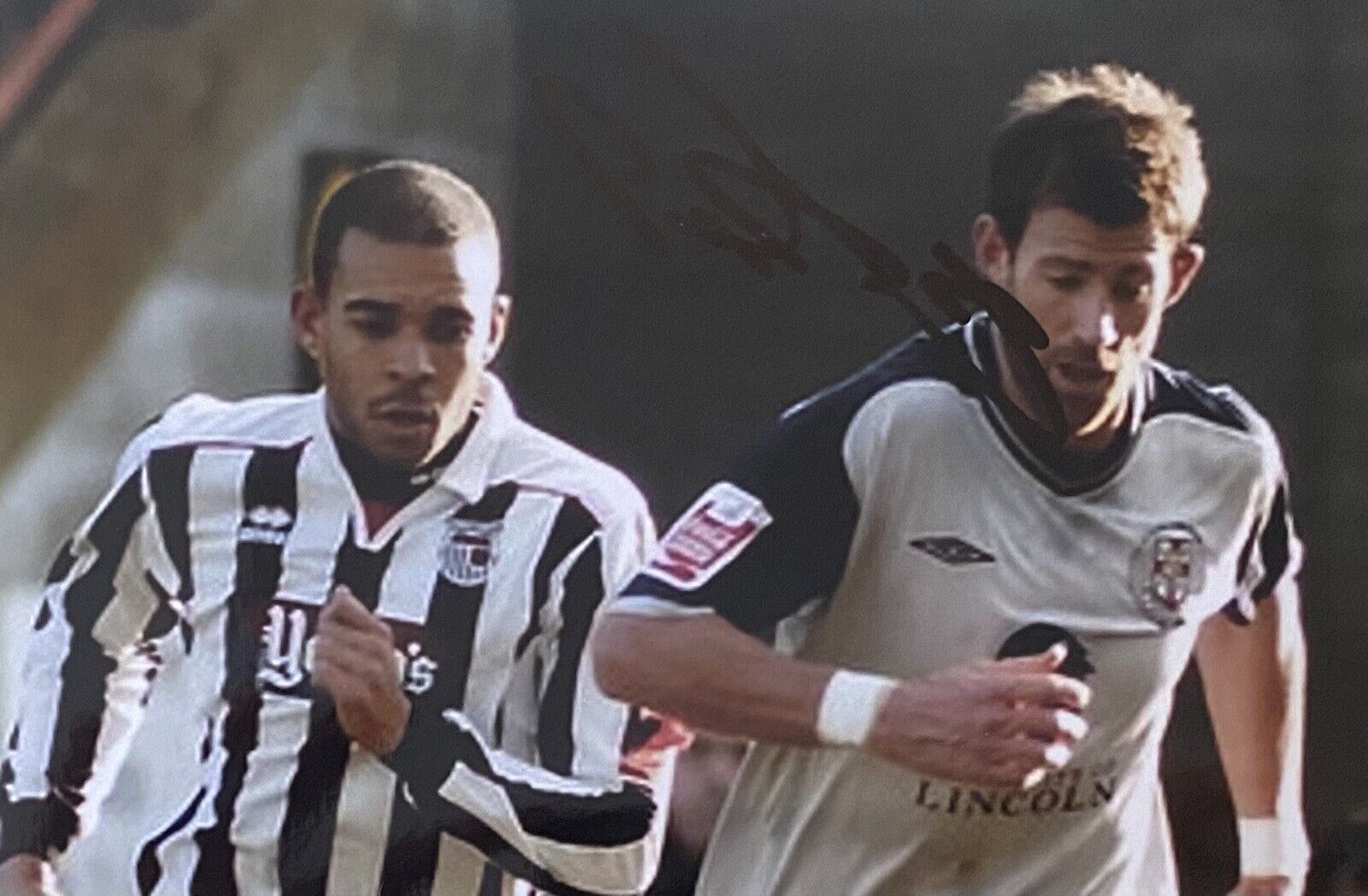 Peter Bore Genuine Hand Signed Grimsby Town 6X4 Photo Poster painting