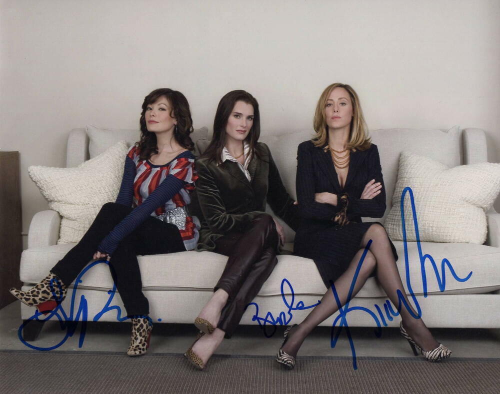 LINDSAY PRICE KIM RAVER BROOK SHIELDS SIGNED AUTOGRAPH 8X10 Photo Poster painting LIPSTICK JUNGL