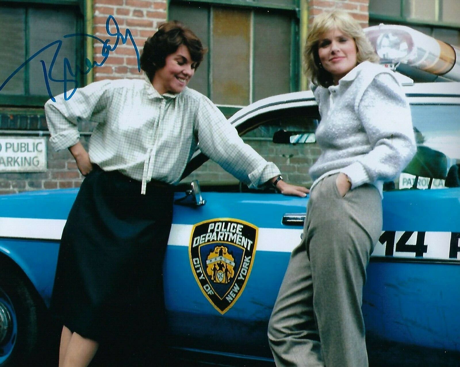 GFA Cagney & Lacey Show * TYNE DALY * Signed Autographed 8x10 Photo Poster painting T2 COA