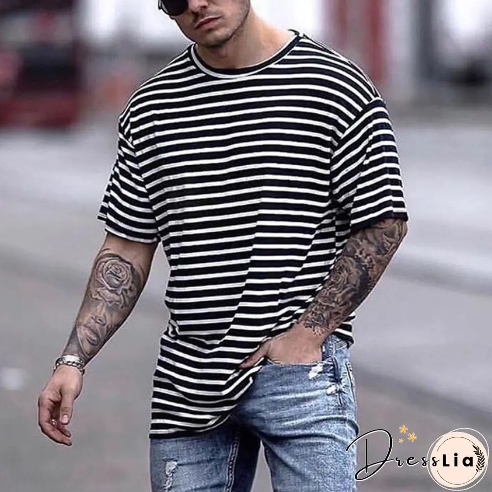 Mens Fashion Casual Black And White Striped T-Shirt
