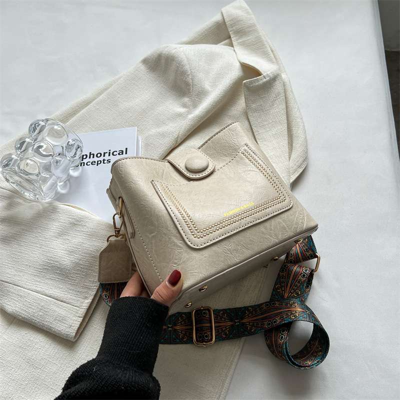 Vintage Niche Crossbody Bucket Bag