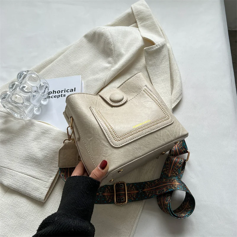 Vintage Niche Crossbody Bucket Bag