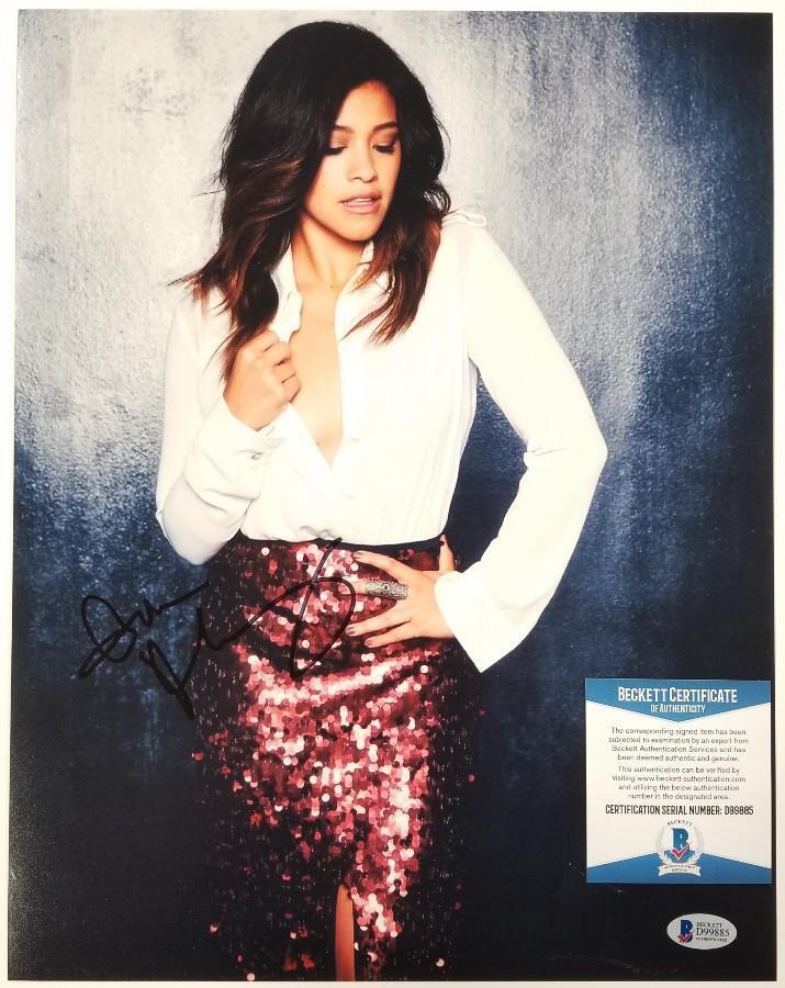 GINA RODRIGUEZ Signed 11x14 Photo Poster painting Actress Auto (C) ~ Beckett BAS COA