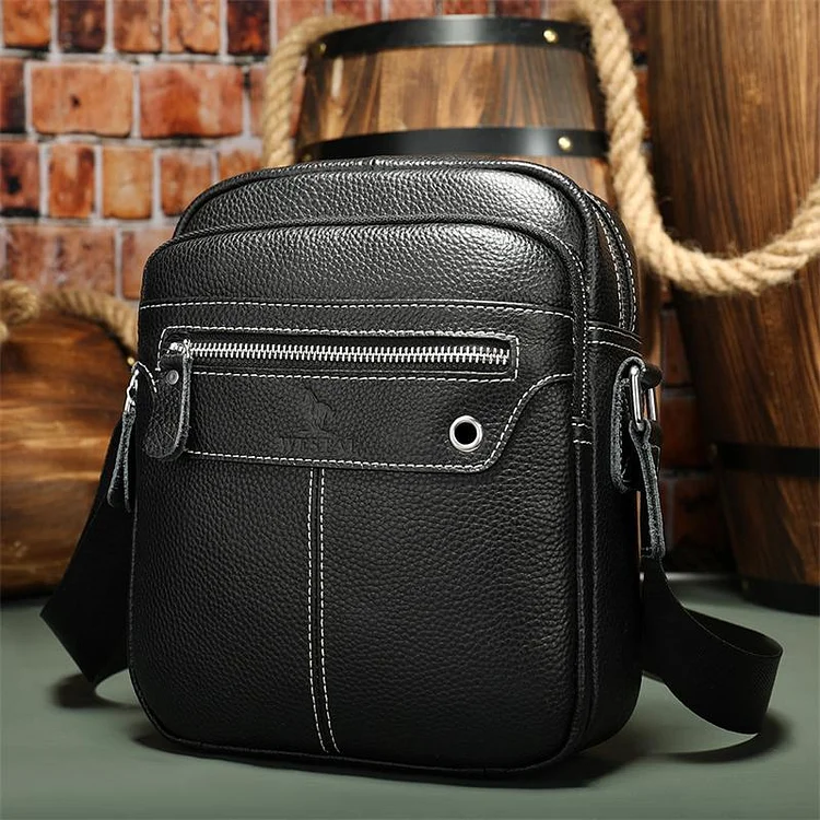 Casual Retro Men's Leather Shoulder Bag Crossbody Bag With Earphone Hole