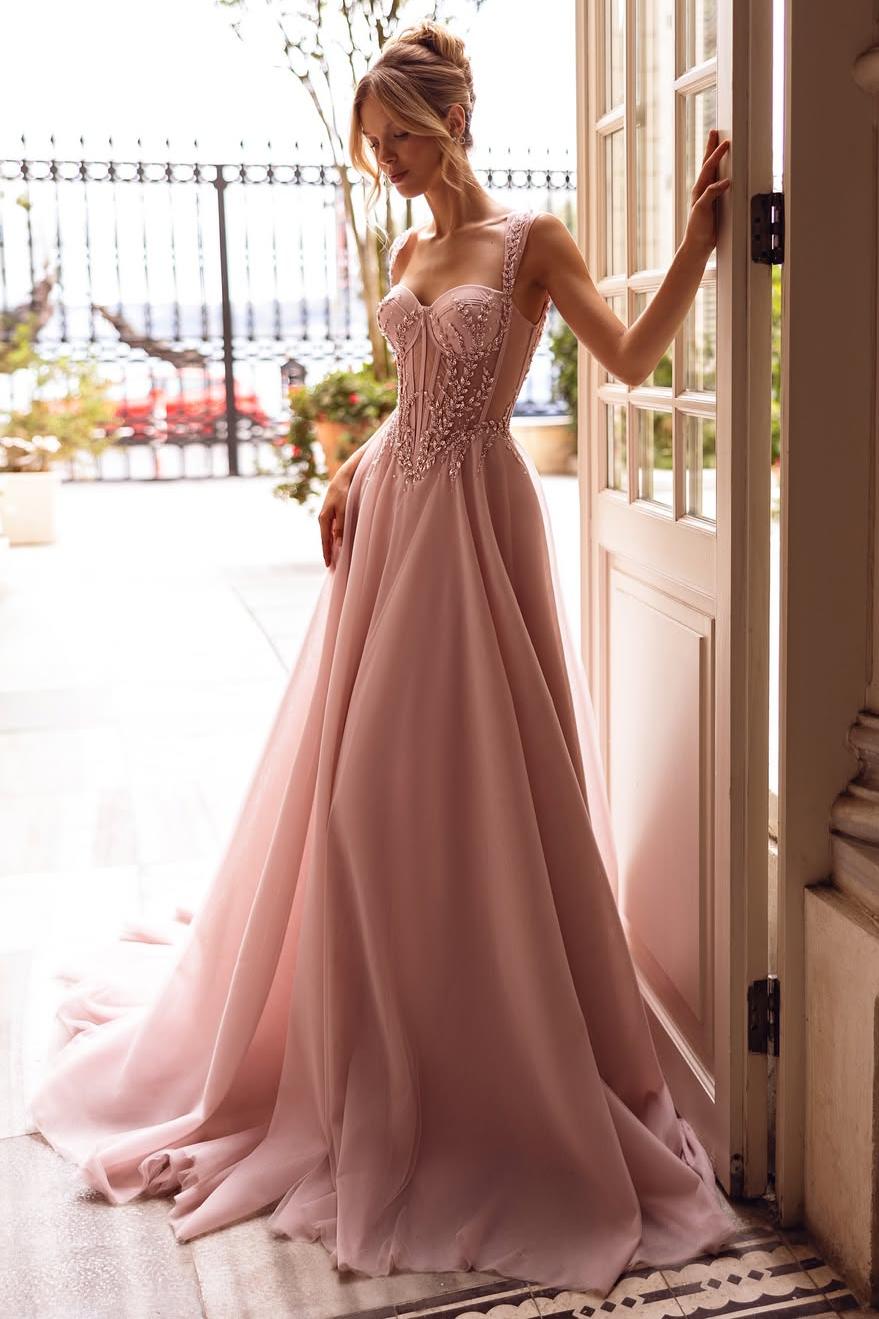 Lvs&Broner Sleeveless Straps Sweetheart Long Prom Dress With Applique